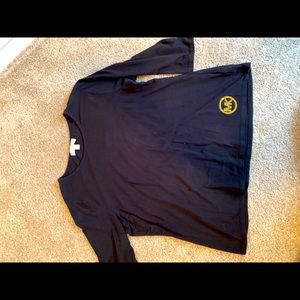 Mid length sleeve black top